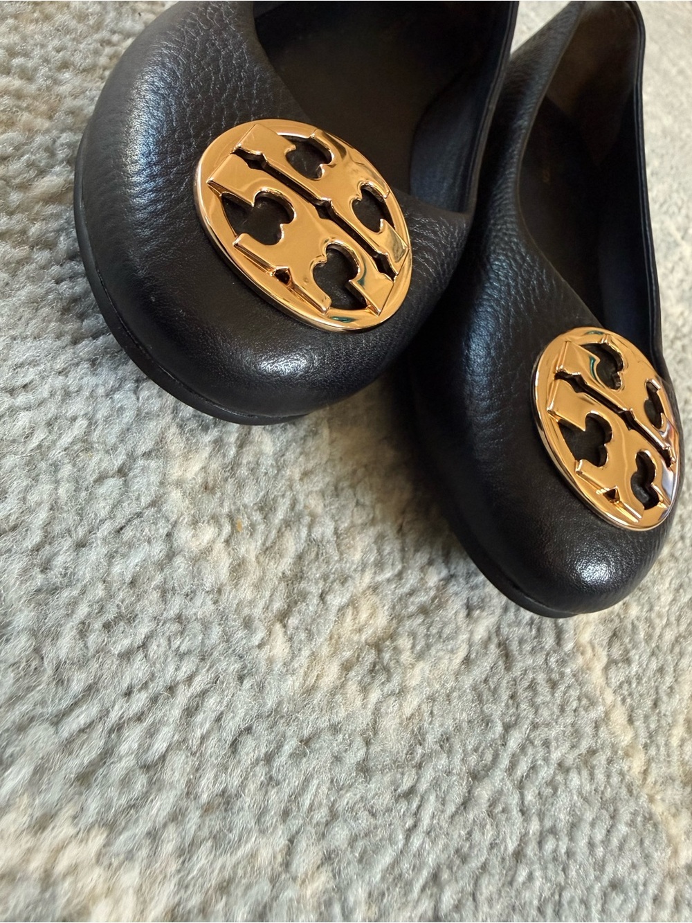Tory Burch Black Pebbled Leather Chelsea Ballet Flats - Picture 5 of 13